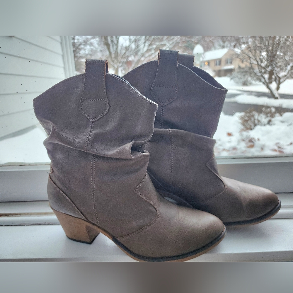 Charles Albert Women's Sz 9 Modern Western Cowboy Boots Pull-Up Tabs  BB1
